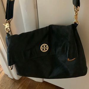 TORY Burch Flopover Black leather Clutch or crossbody Handbag.